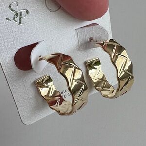 New gold tone coco crush quilted metal hoop earrings